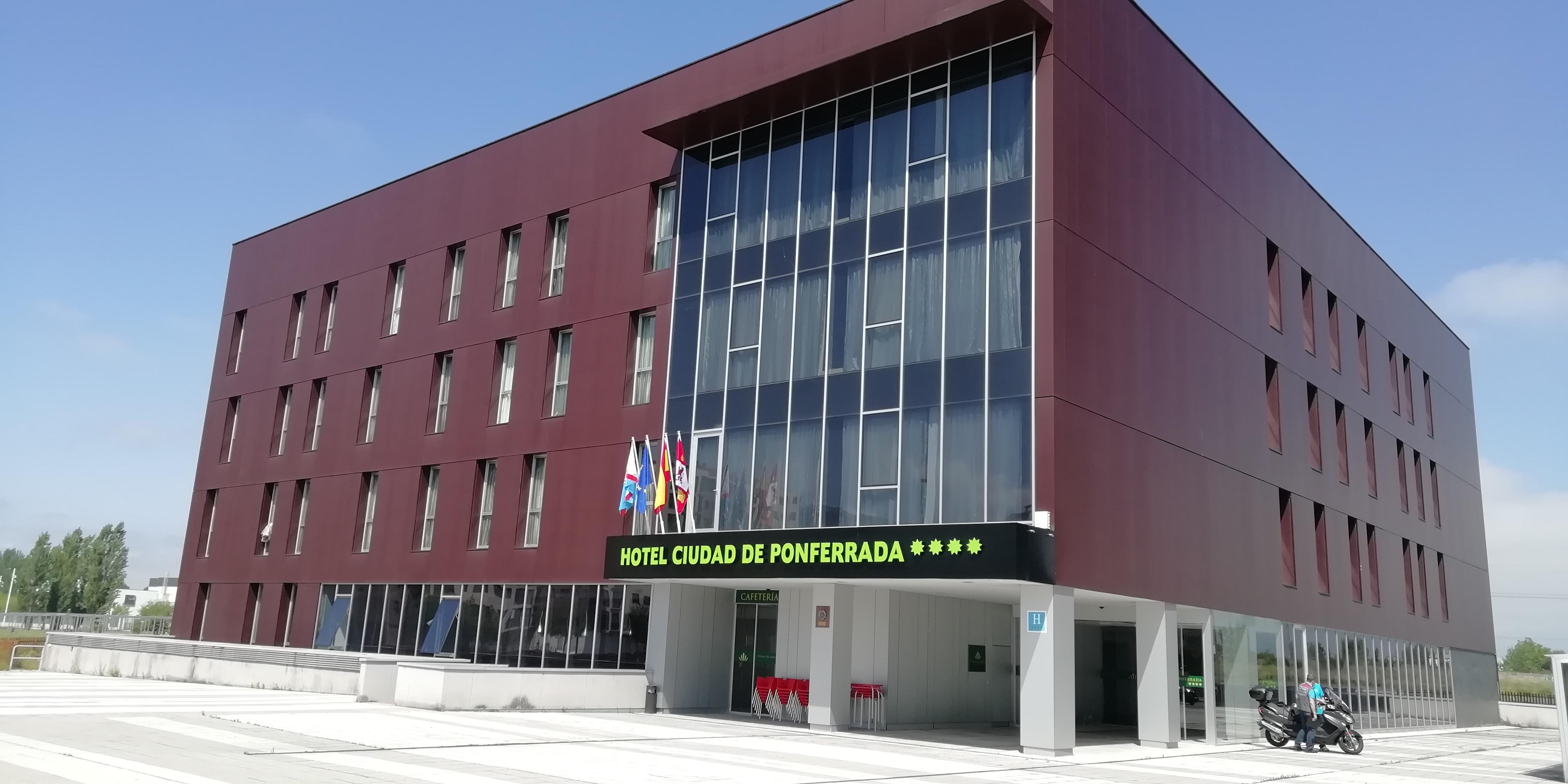 Hotel Ciudad De Ponferrada, Ascend Hotel Collection Exteriér fotografie