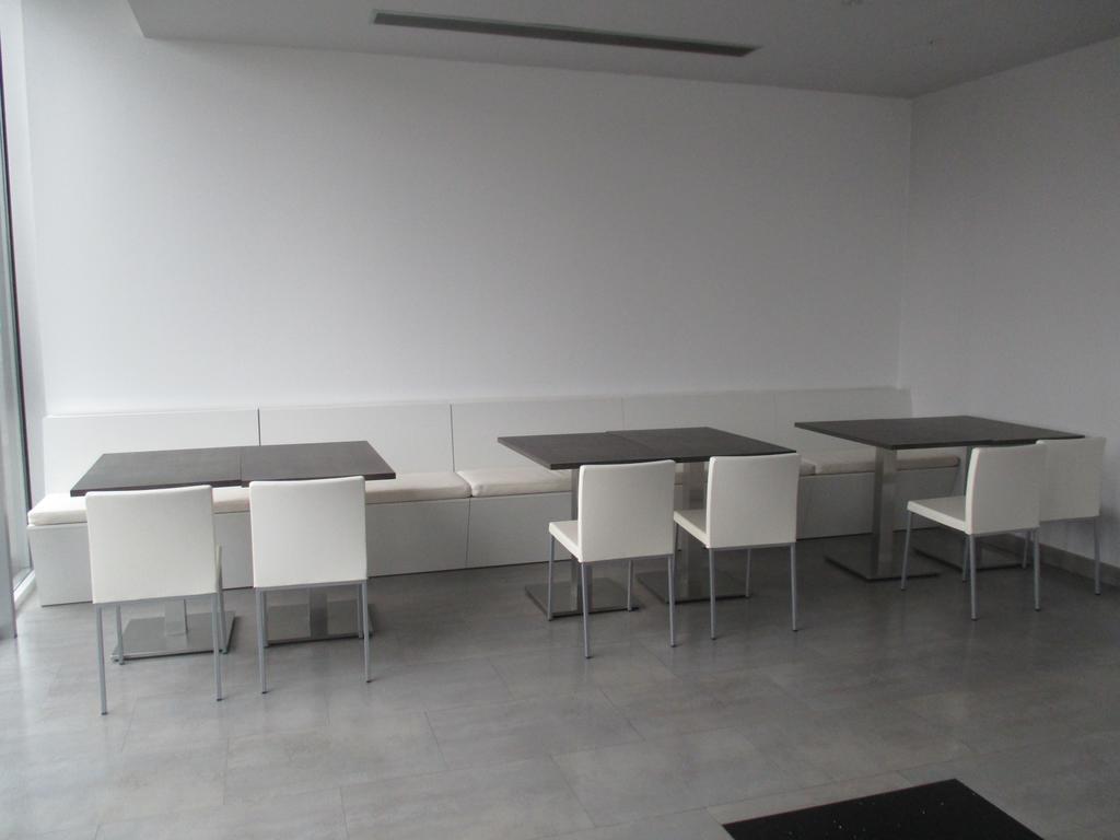 Hotel Ciudad De Ponferrada, Ascend Hotel Collection Exteriér fotografie