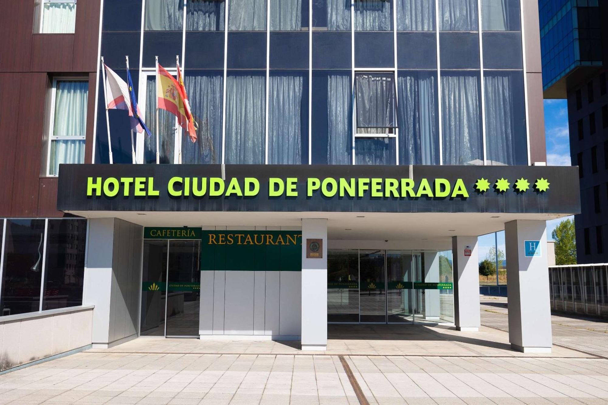 Hotel Ciudad De Ponferrada, Ascend Hotel Collection Exteriér fotografie